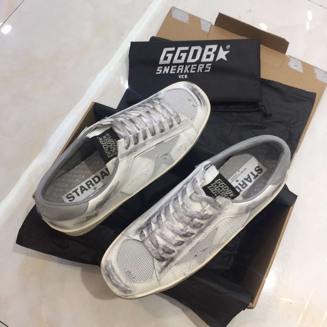 GOLDEN GOOSE 골든구스 남녀공용 스니커즈