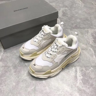 BALENCIAGA 발렌시아가 트리플 S 트레이너 스니커즈 533882W09O11000