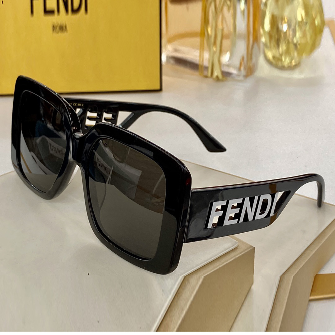 FENDI 펜디 선그라스