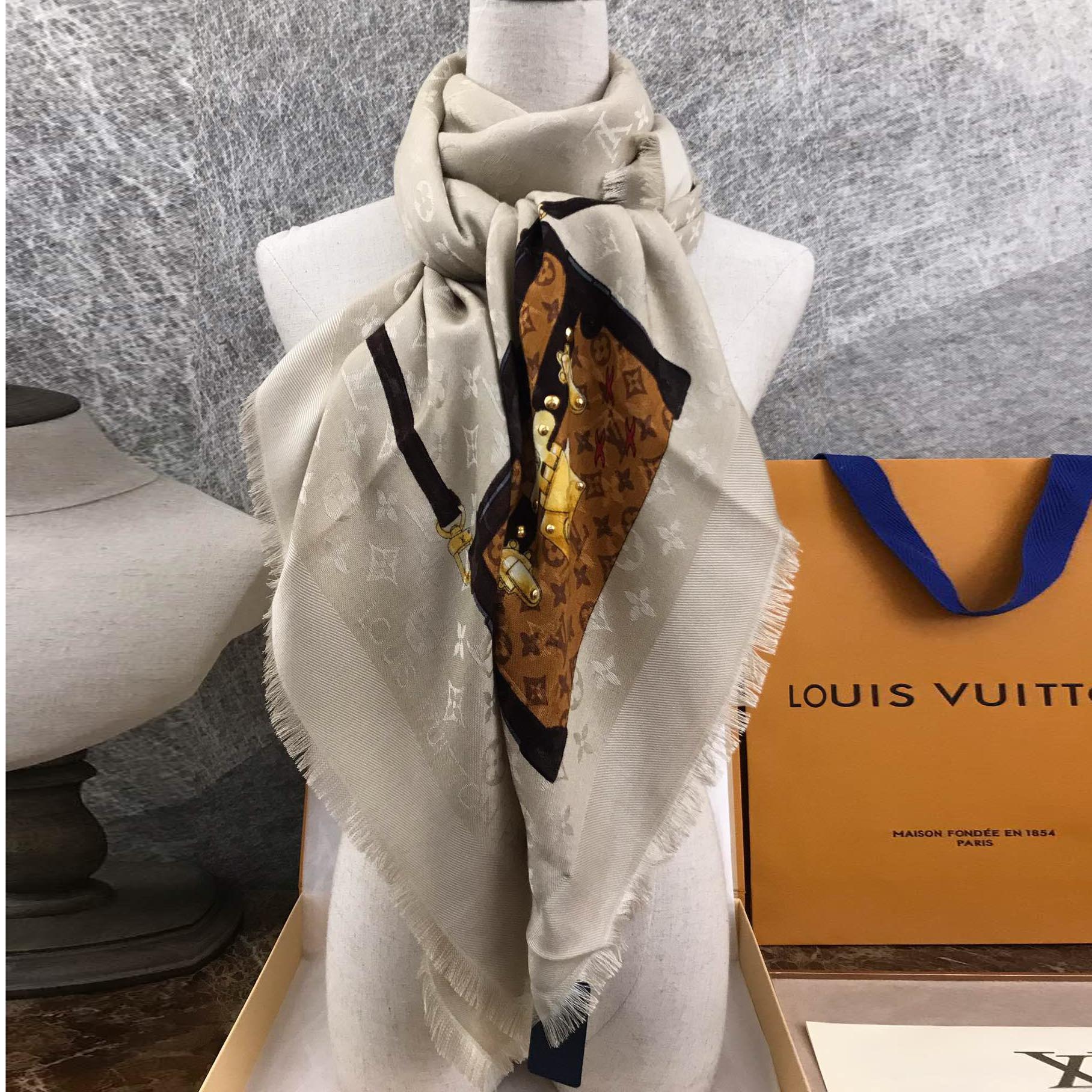 LOUIS VUITTON 루이비통 캐시미어 스카프