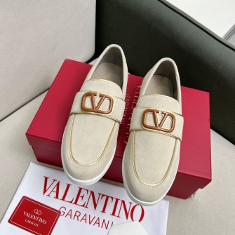 VALENTINO 발렌티노 V로고 시그니처 남성로퍼 hk252122