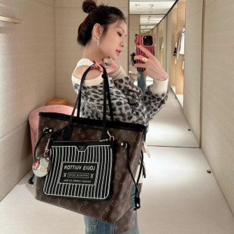LOUIS VUITTON 루이비통 모노그램 네버풀 인사이드 아웃MM M11946