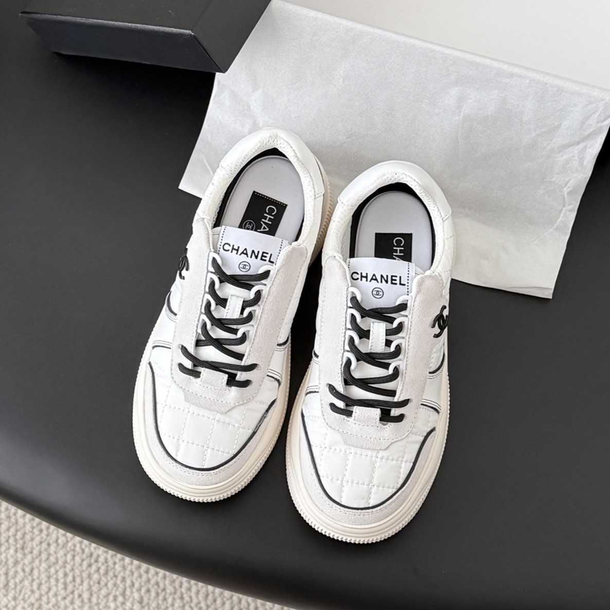 CHANEL 샤넬 스니커즈 #2510261528