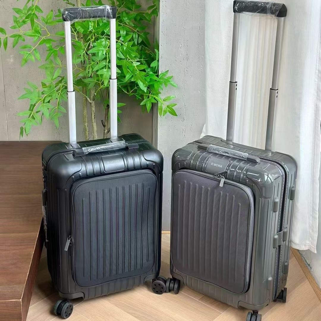 RIMOWA 리모와 sleeve시리즈 캐리어 37L #19951120