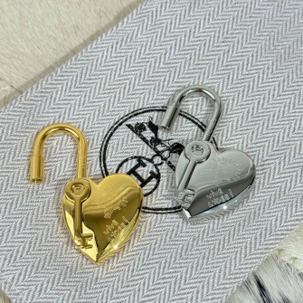 HERMES 에르메스 백참(백꾸) 하트 #15340122