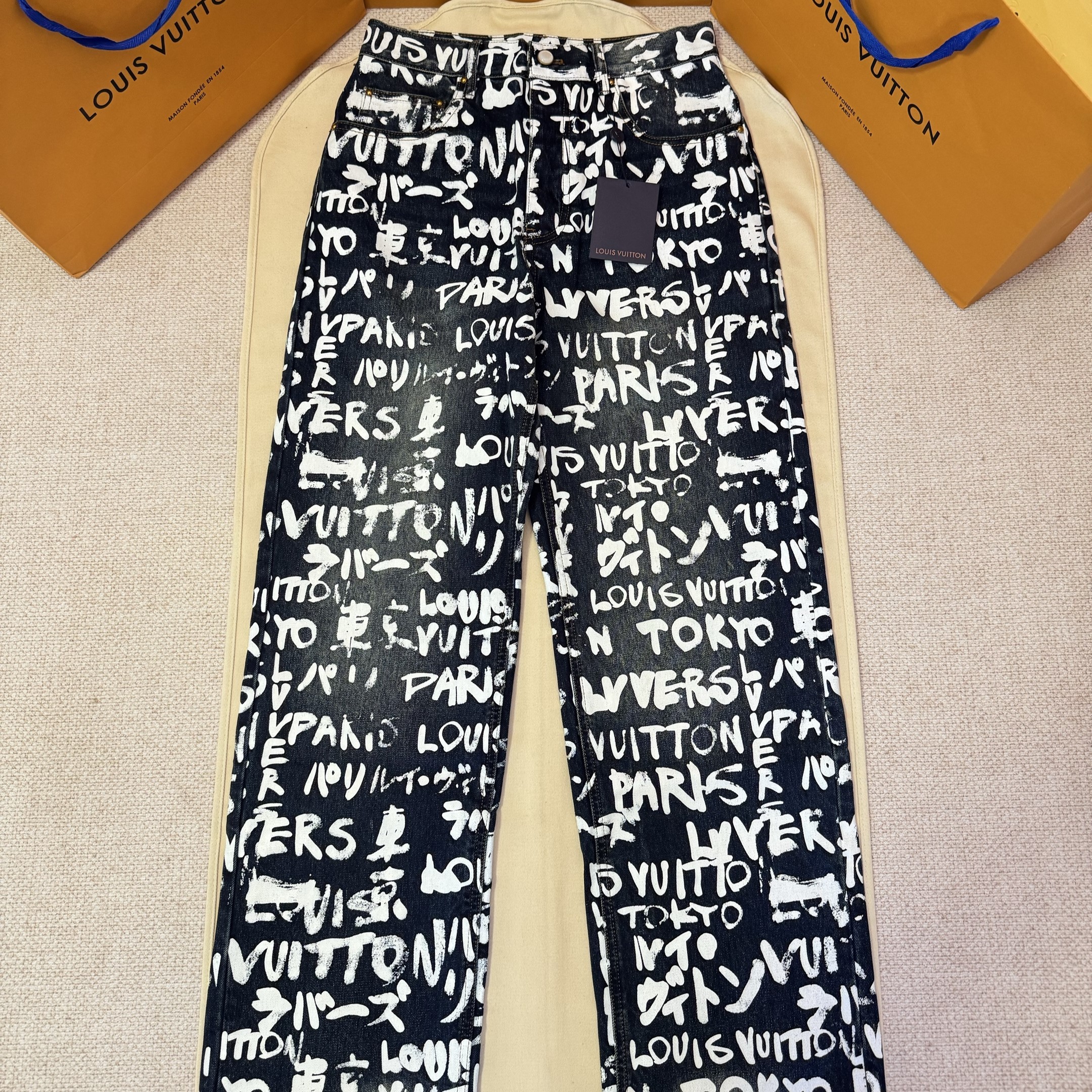 LOUIS VUITTON 루이비통 데님 스케이트 팬츠 1AILSW #17166128