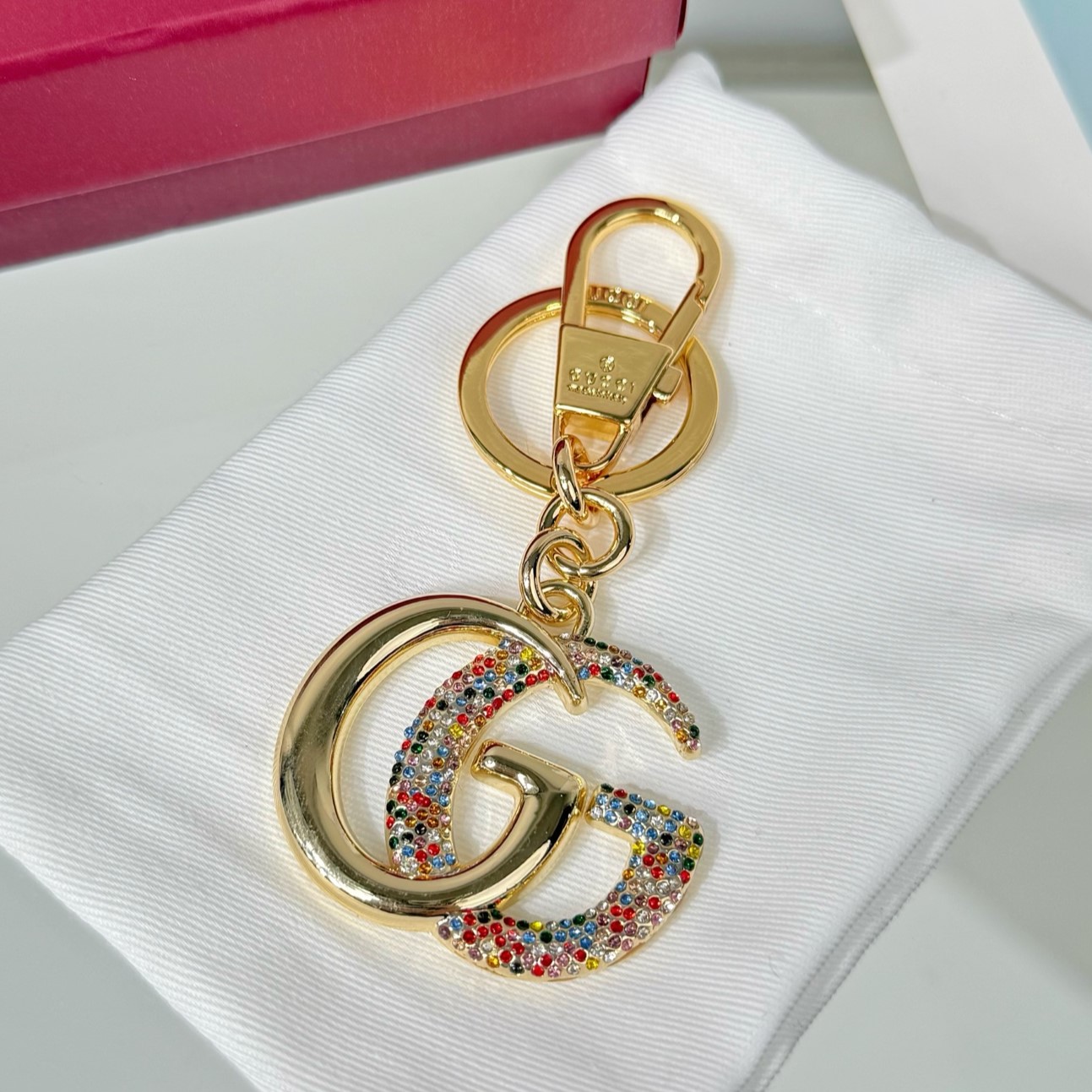 GUCCI 구찌 크리스탈 더블 G 키체인 기링 백참(백꾸)