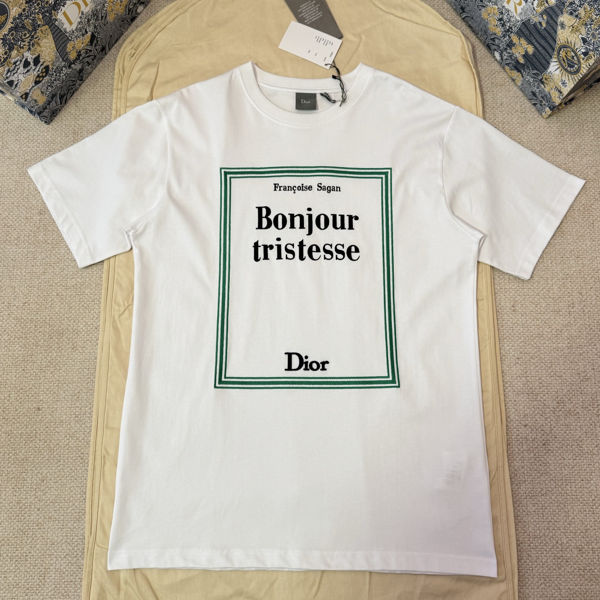 DIOR 디올 북 커버 자수 티셔츠 #1747639