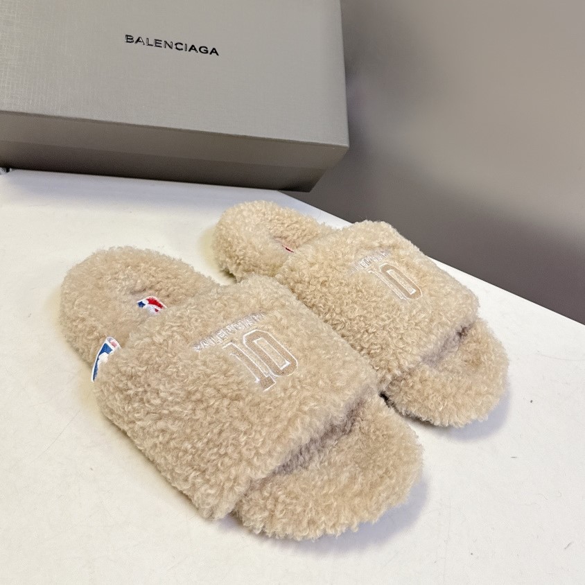 BALENCIAGA 발렌시아가 퍼리 슬리퍼 #13406315