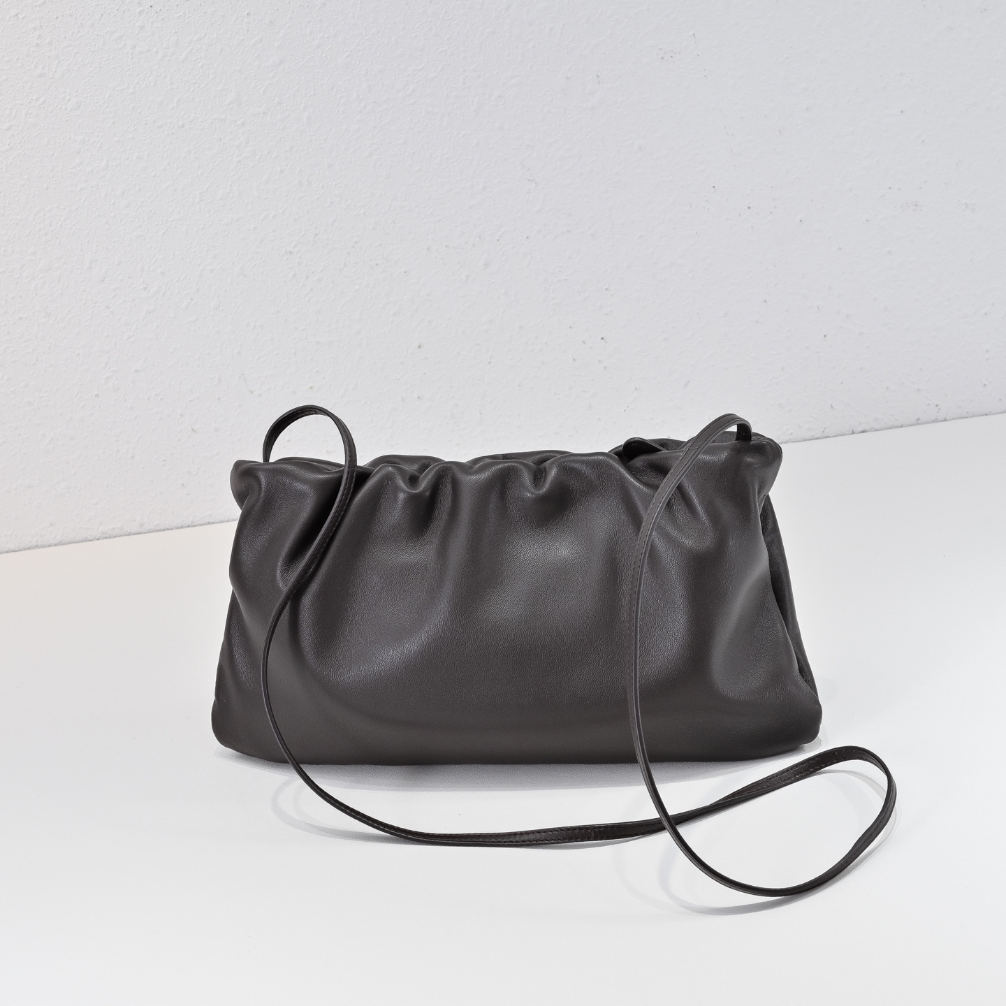 THE ROW 더로우 부어스백 송아지가죽 32cm #16070315