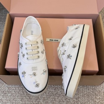 MIU MIU 미우미우 크리스탈 장식 캔버스 로우탑 스니커즈 #16266316