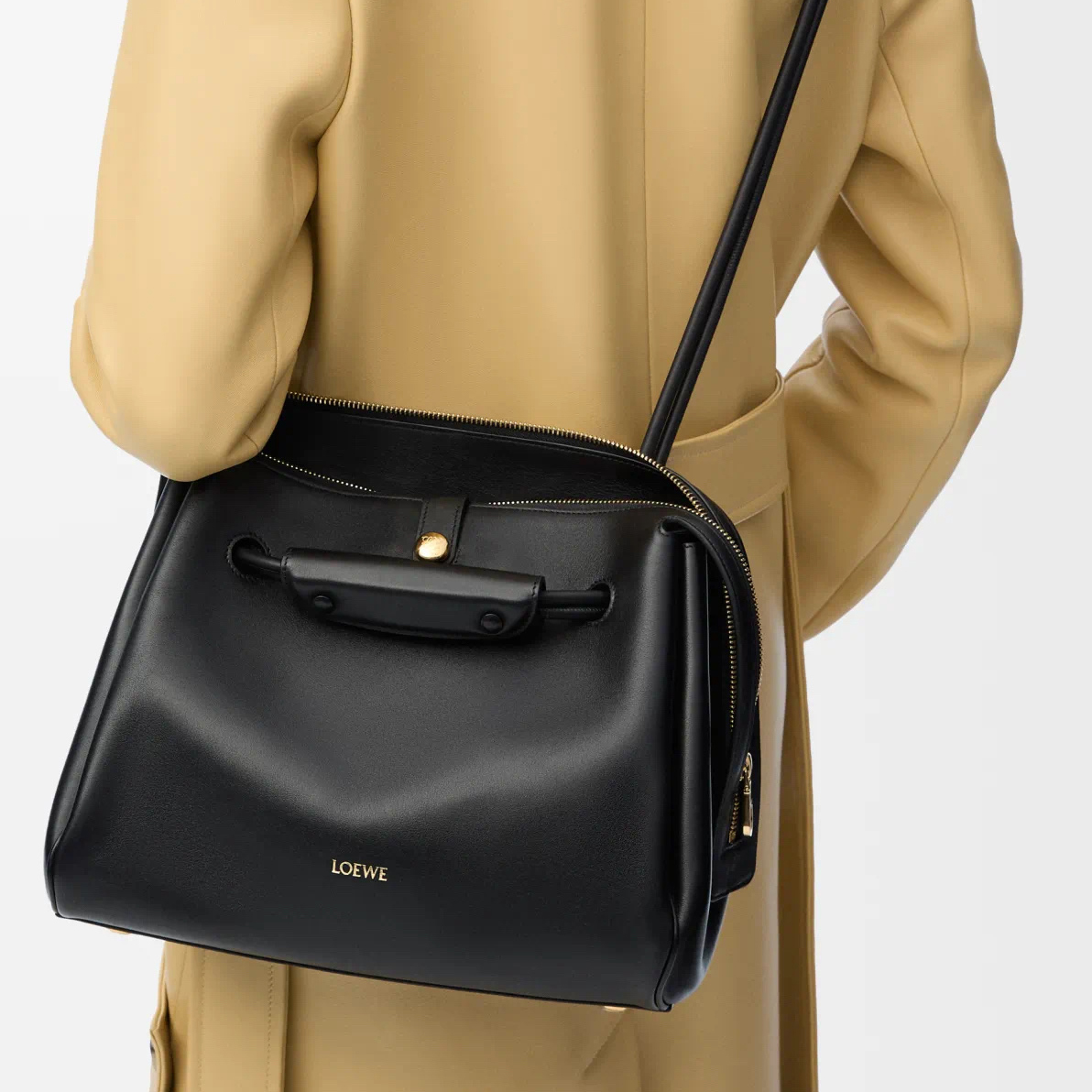 LOEWE 로에베 마드리드 백 (Loewe Madrid bag) 미듐 #19160325