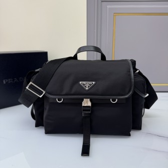PRADA 프라다 익스프로러 리나일론 앤 레드 숄더백 2VD081
