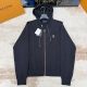 LOUIS VUITTON 루이비통 지퍼 후디 위드 시그니처 (Zippered Hoodie With Signature)  1AK7KC