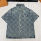 LOUIS VUITTON 루이비통 다미에 3D 라이트 데님 쇼트 슬리브드 셔츠 1AHVYZ