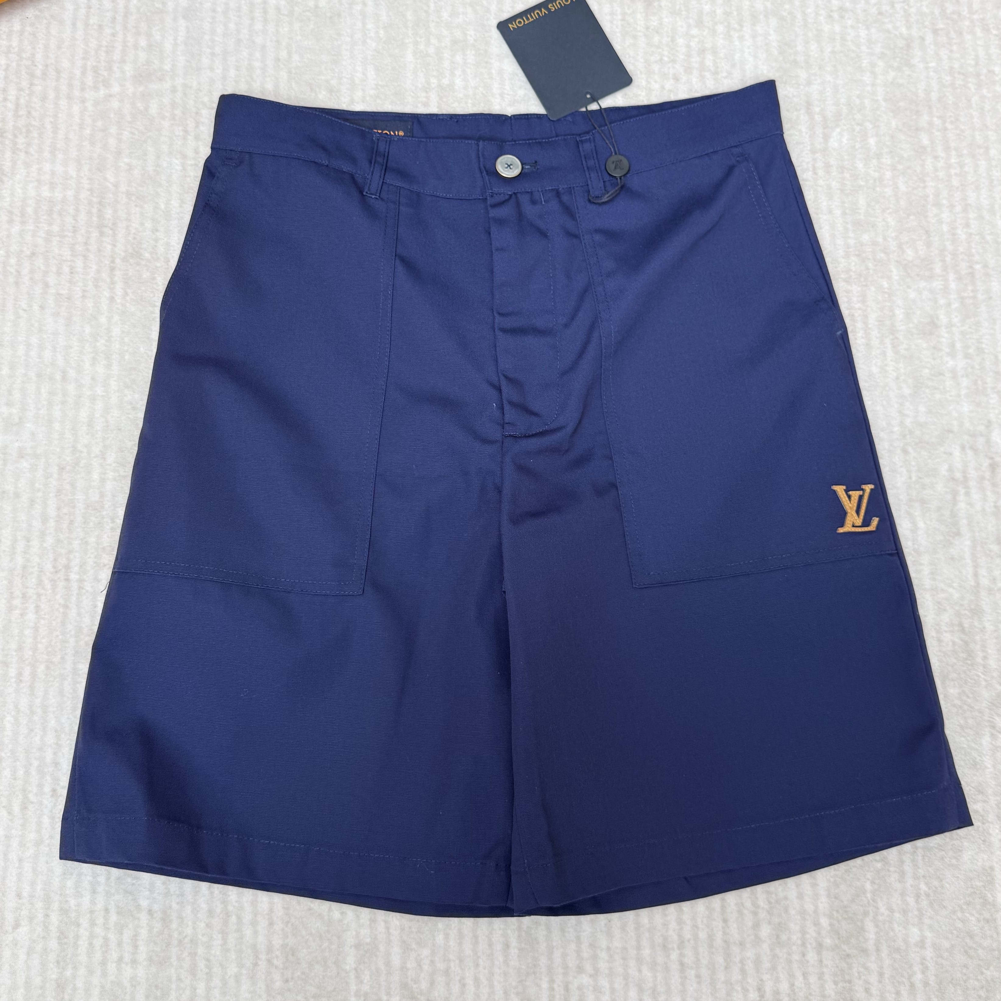 LOUIS VUITTON 루이비통 카펜터 쇼츠 1AK764