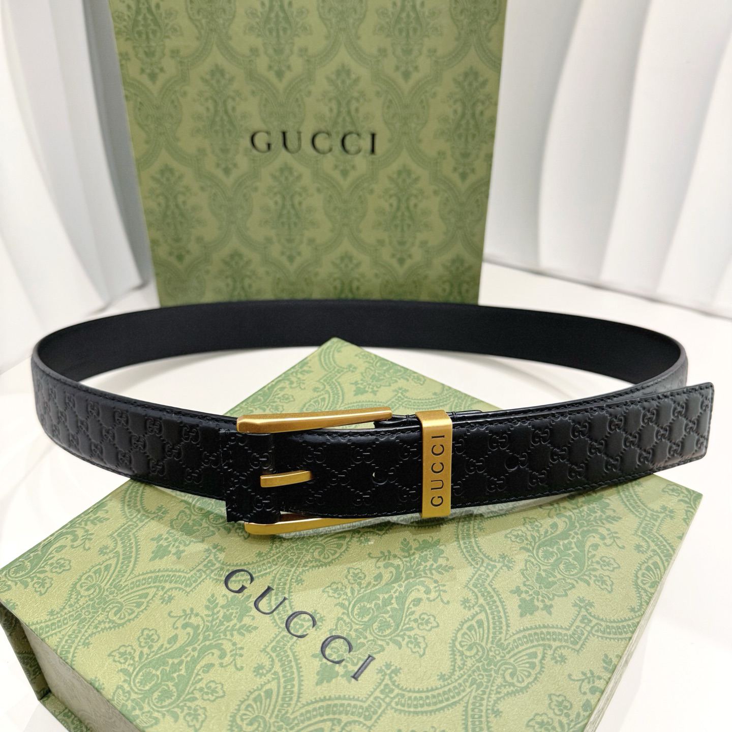 GUCCI 구찌 스퀘어 버클 엠보싱 GG 벨트 835194 AAE5X 1000
