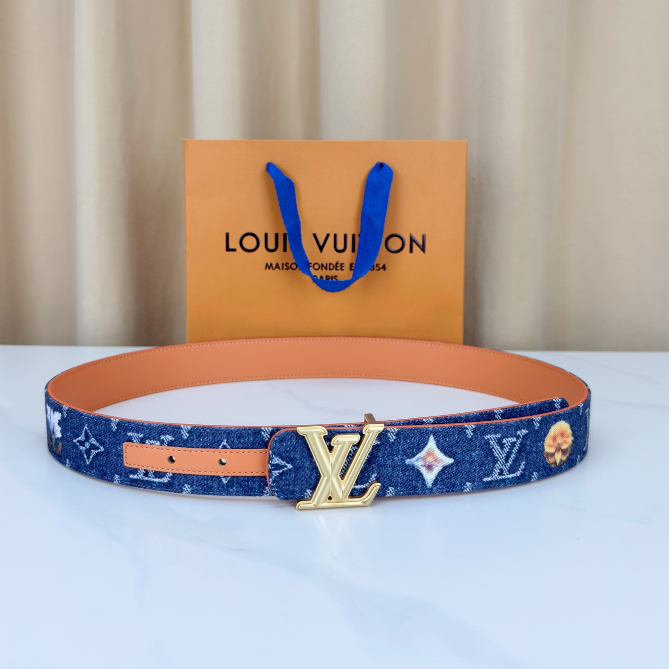 LOUIS VUITTON 루이비통 LV 디멘션 모노그램 데님 35mm 리버서블 벨트 M8380