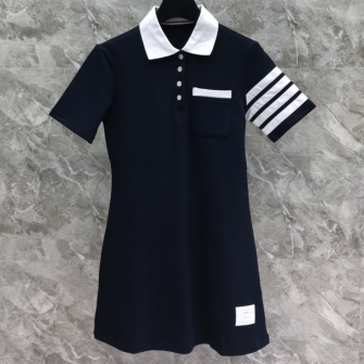 THOM BROWNE 톰브라운 텍스처드 피케 4-바 미니 폴로 드레스 (Thom Browne Textured Pique 4-Bar Mini Polo Dress)