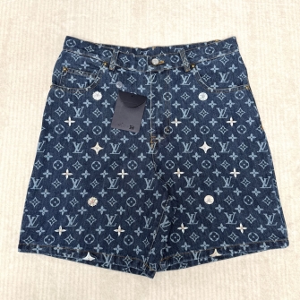 LOUIS VUITTON 루이 비통 모노그램 데님 쇼츠 인디고 1AK6QY