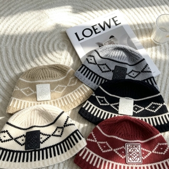 LOEWE 로에베 아나그램 페어 아일 자카드 비니 #212683