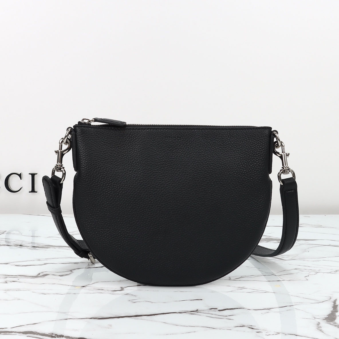 GUCCI 구찌 B 미니 가죽 숄더백 824529
