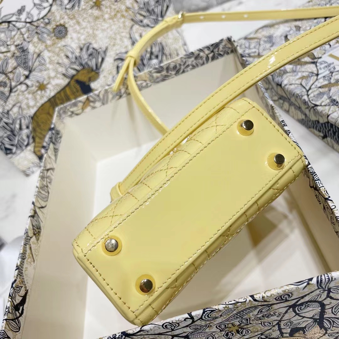 DIOR 디올