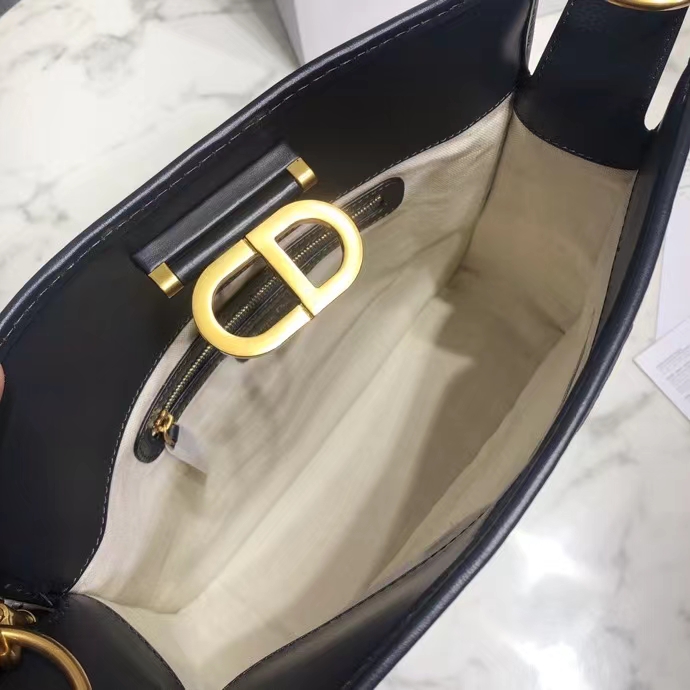 DIOR 디올