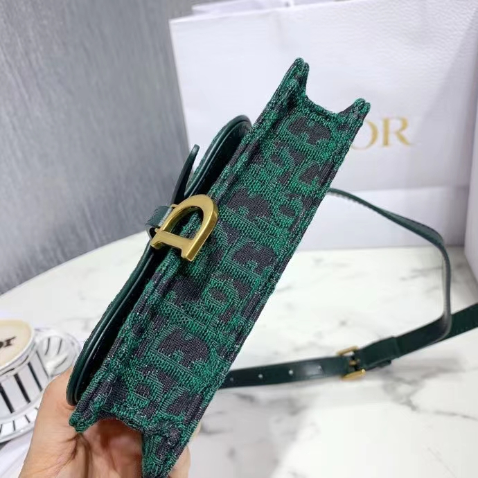 DIOR 디올