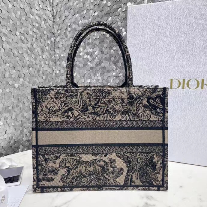 DIOR 디올