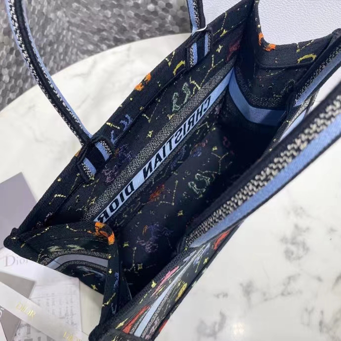 DIOR 디올