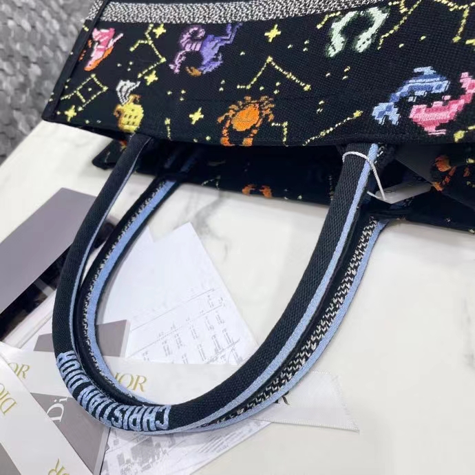 DIOR 디올