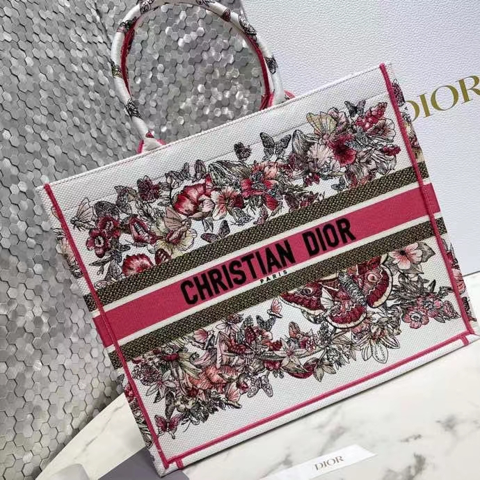 DIOR 디올