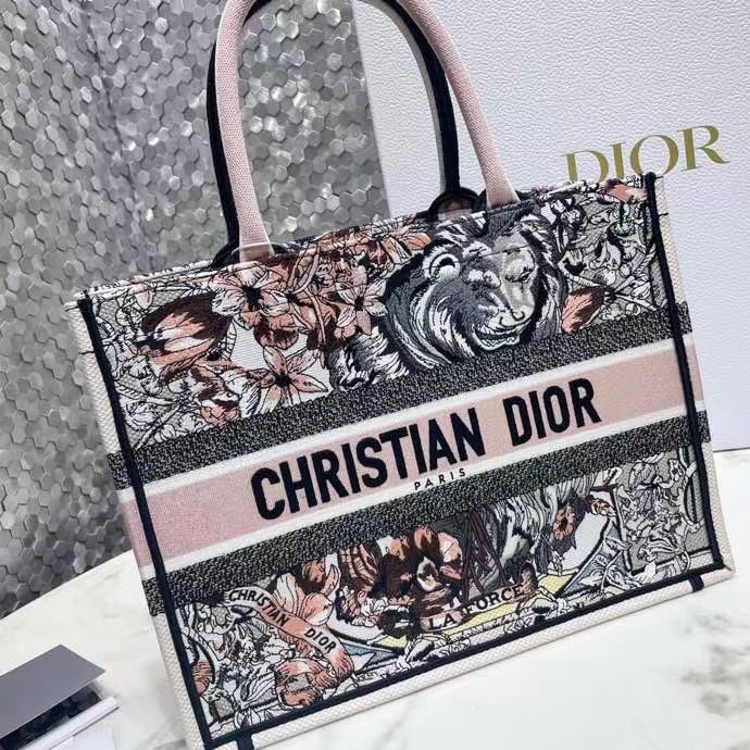 DIOR 디올