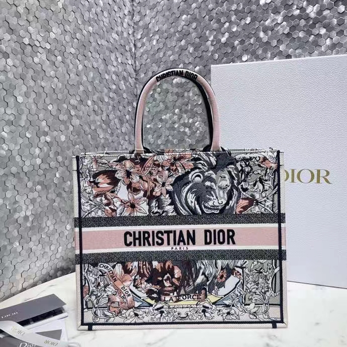 DIOR 디올