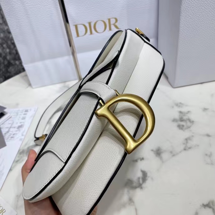 DIOR 디올