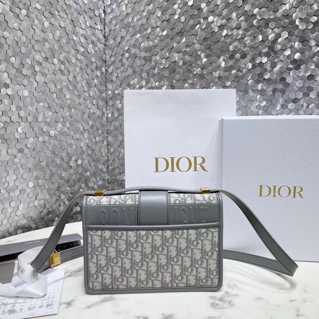 DIOR 디올