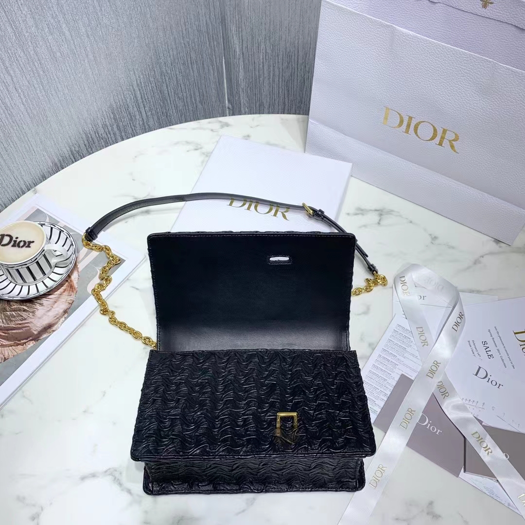 DIOR 디올