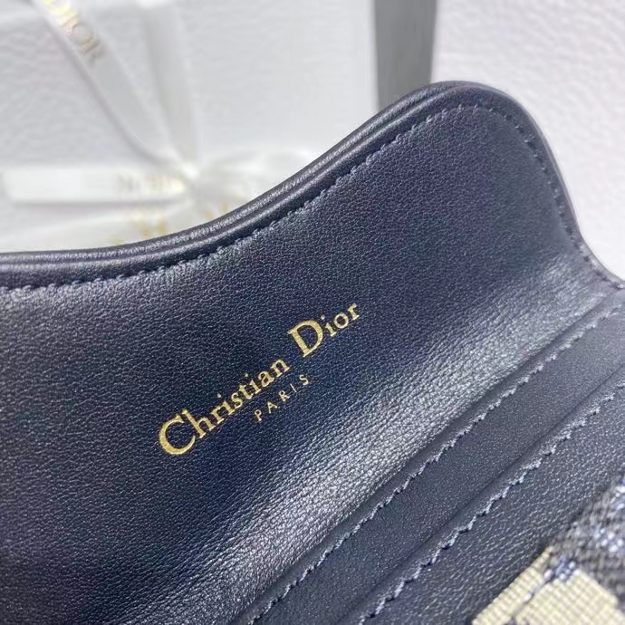 DIOR 디올