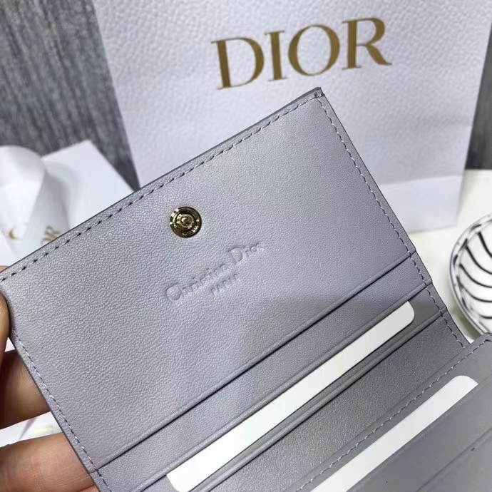 DIOR 디올