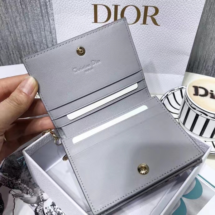 DIOR 디올