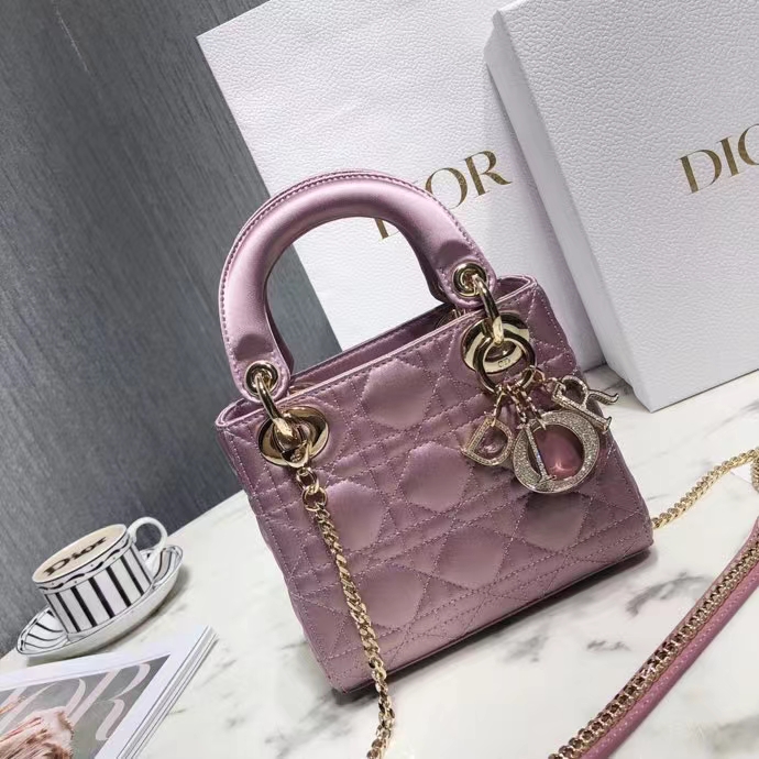 DIOR 디올