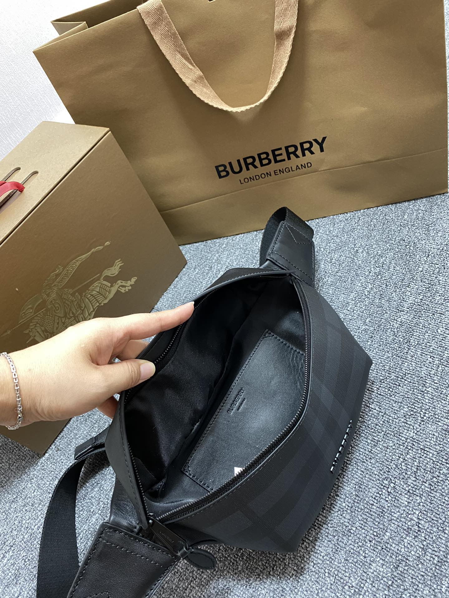 버버리[BURBERRY]