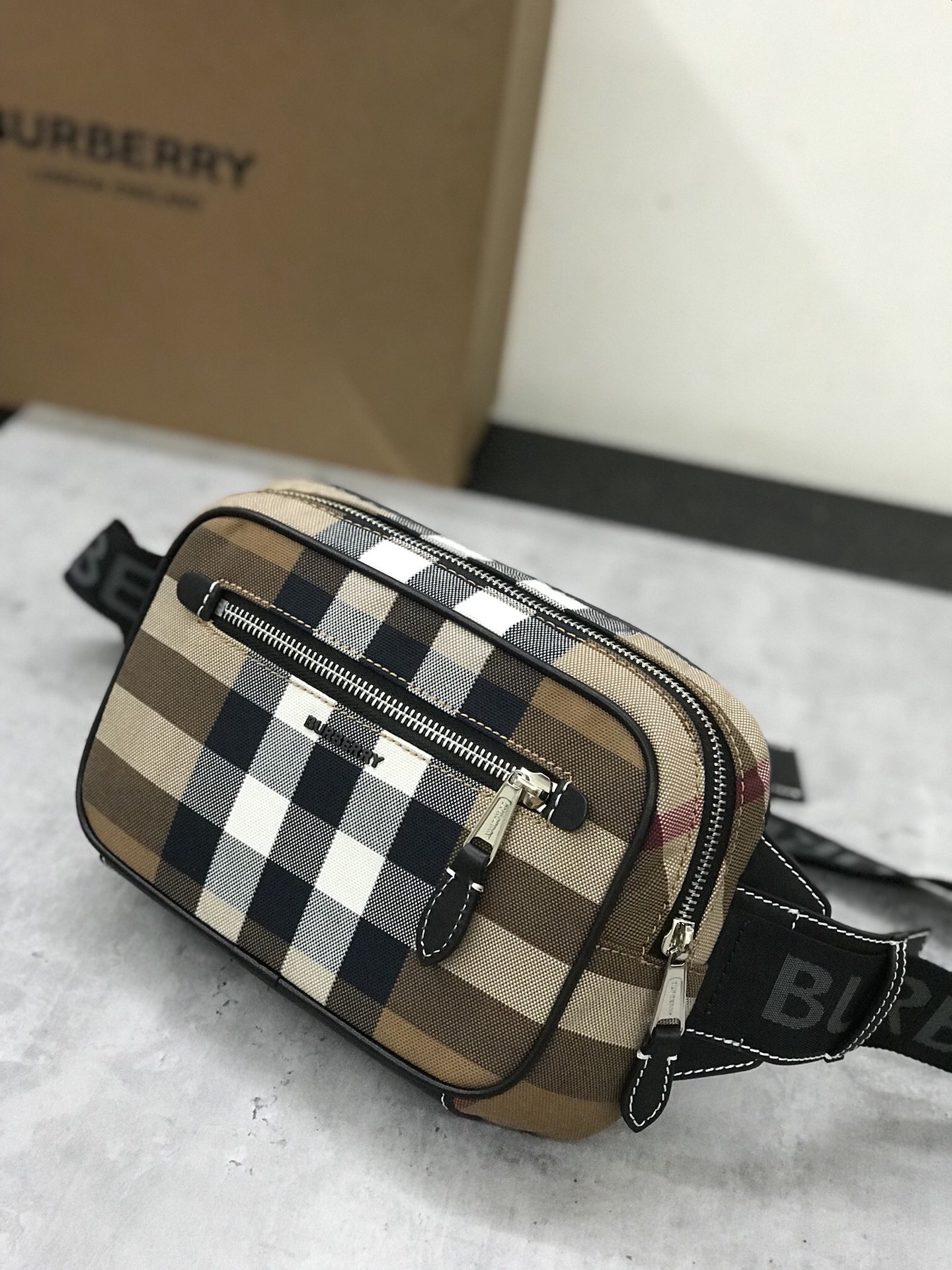 버버리[BURBERRY]