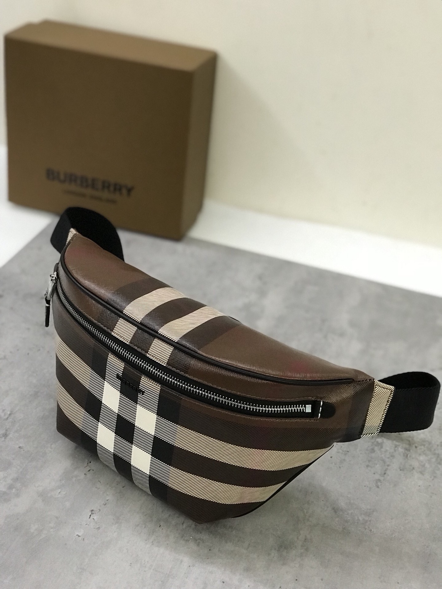 버버리[BURBERRY]