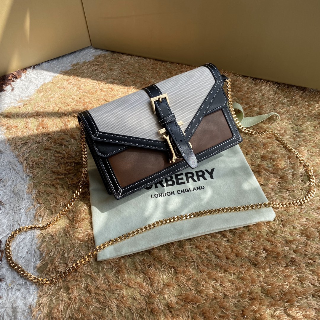 버버리[BURBERRY]