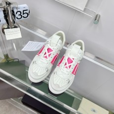 발렌티노 [VALENTINO]