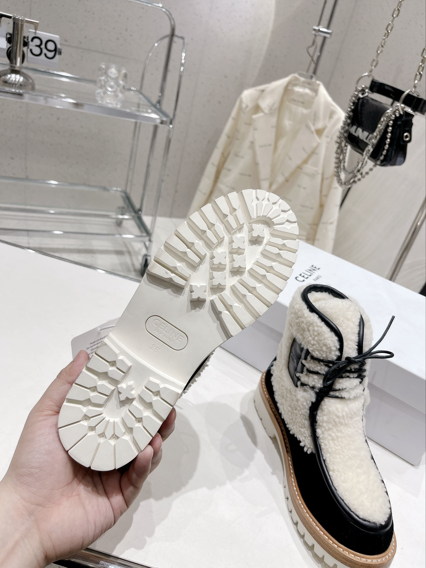 CELINE