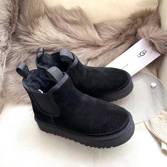UGG