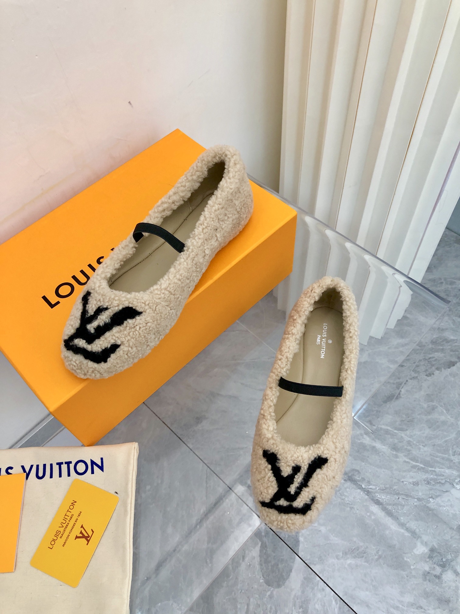 루이비통 [LOUIS VUITTON]